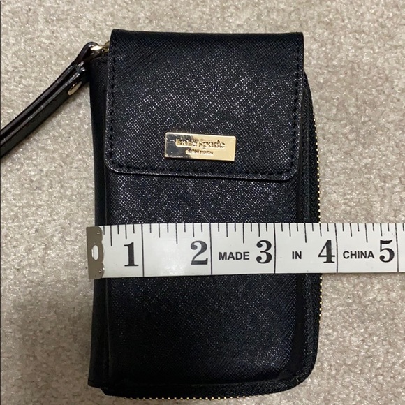 Kate Spade Wristlet - Picture 9 of 9